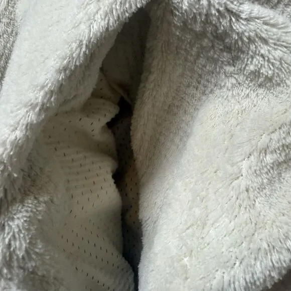 Patagonia Snap T Monkey Fleece Fuzzy Pullover Womens Size Medium Solid Off White - Picture 5 of 8